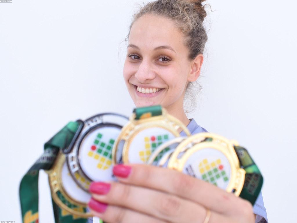 សេចក្ដីថ្លែងការណ៍ឈ្នះ: ការទទួលស្គាល់និងកាន់កាប់ជោគជ័យ